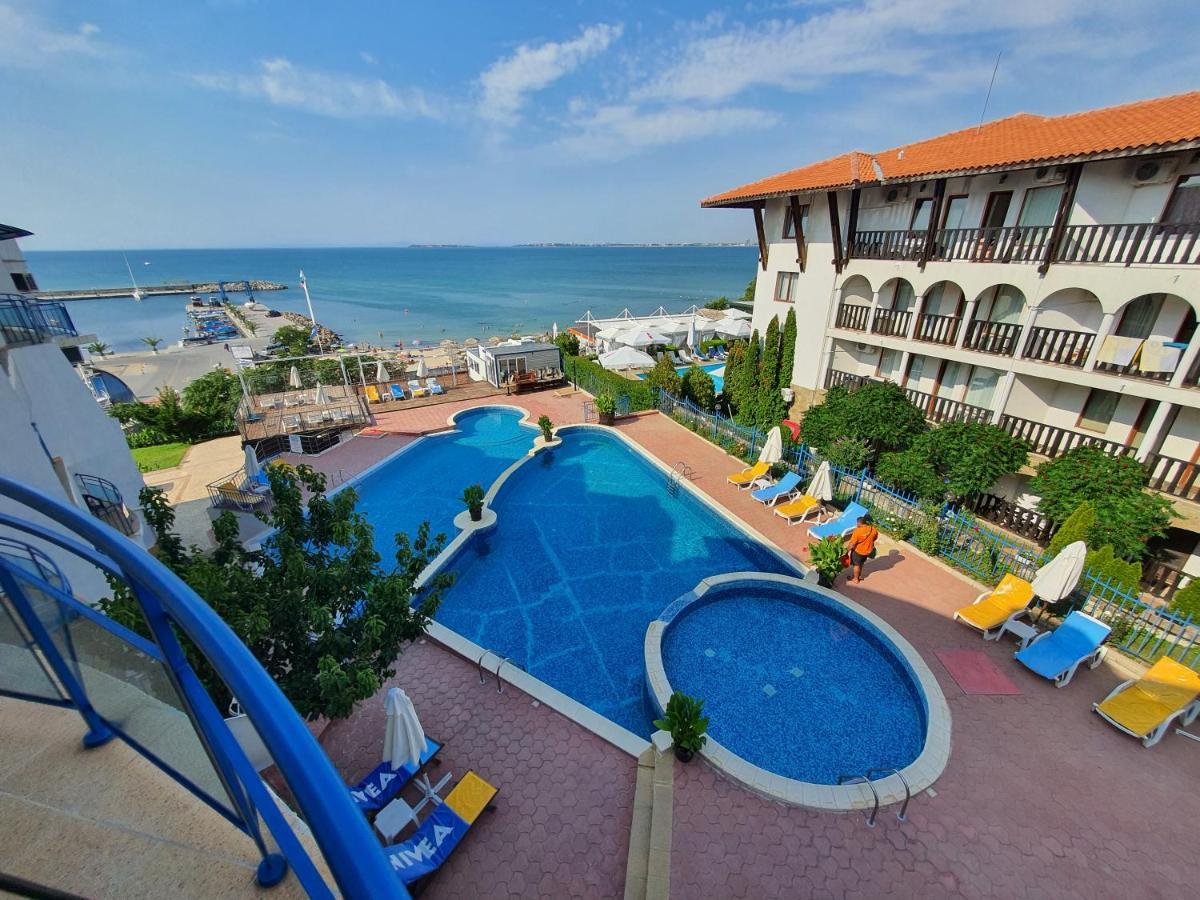 Sveti Vlas Marina Beach Apartment - Vega Village エクステリア 写真