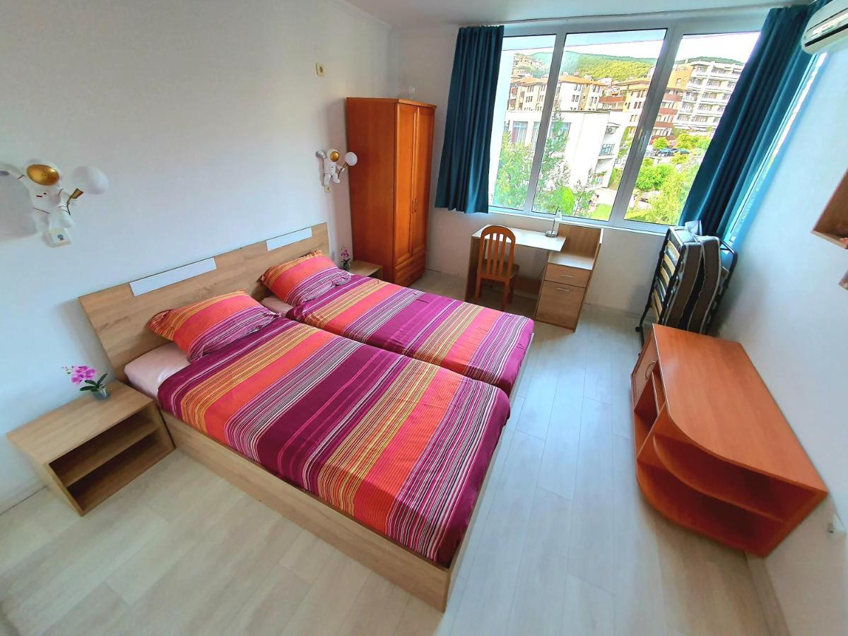 Sveti Vlas Marina Beach Apartment - Vega Village エクステリア 写真
