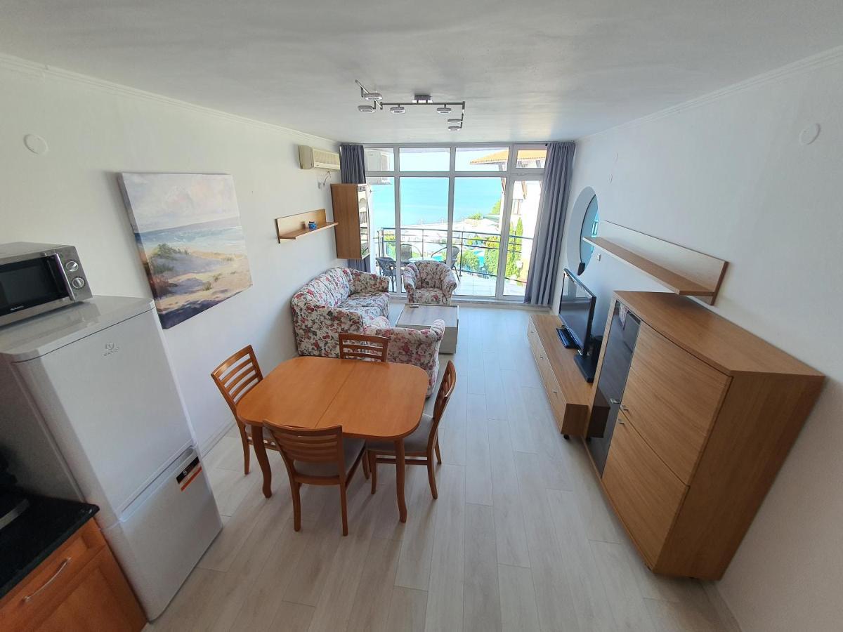 Sveti Vlas Marina Beach Apartment - Vega Village エクステリア 写真