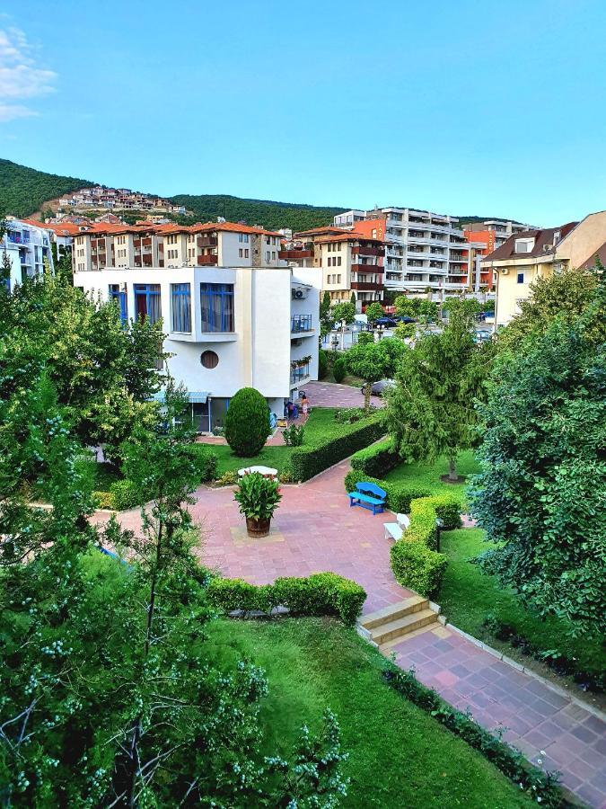 Sveti Vlas Marina Beach Apartment - Vega Village エクステリア 写真
