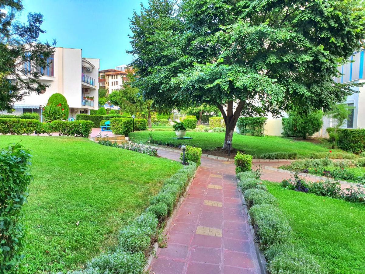 Sveti Vlas Marina Beach Apartment - Vega Village エクステリア 写真